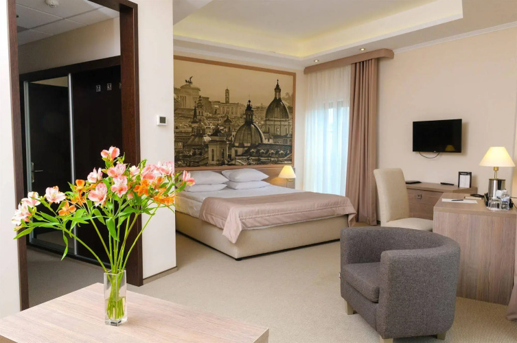 Rius Hotel Lviv