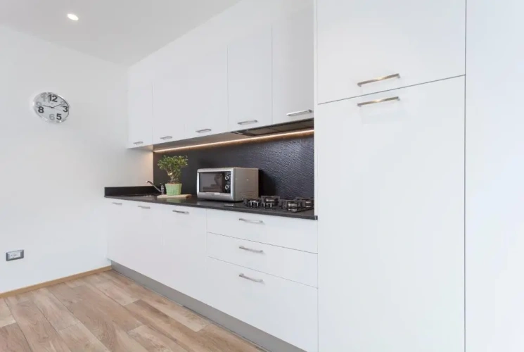 3 Bedrooms Apartment