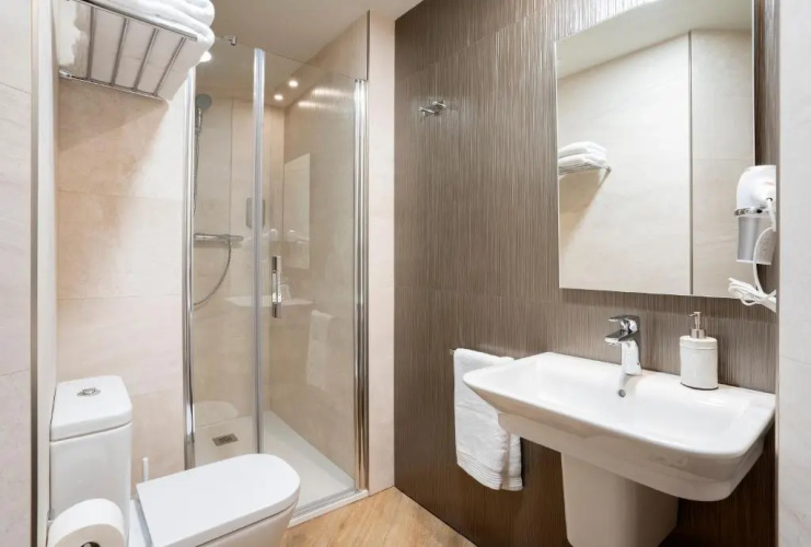 De La Guardia Suite 2