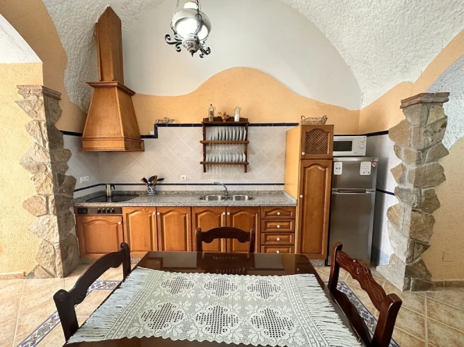 2 Bedrooms Family Apartment with garden view