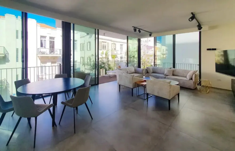 Exclusive 3Bdr 5M From Rothschild Tl40