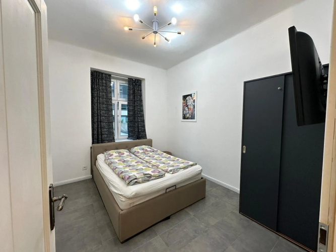 Karlin Balcony Apartment