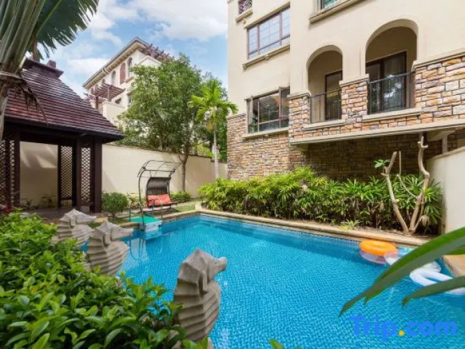 Jingyuan Resort Pool Villa