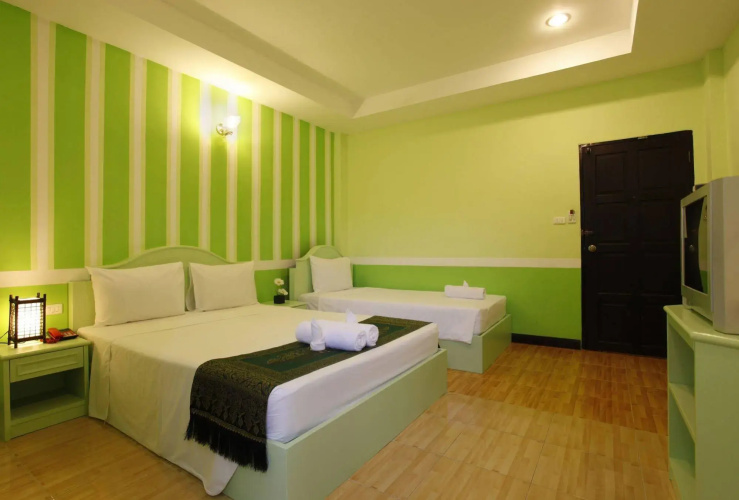 Amici Miei Hotel (SHA Certified)