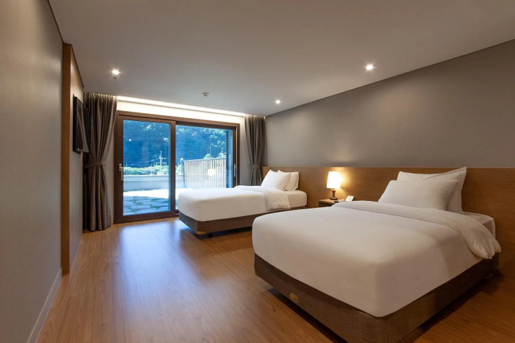 Ramada Resort by Wyndham MungyeongSaejae