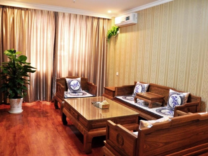 Deluxe Suite