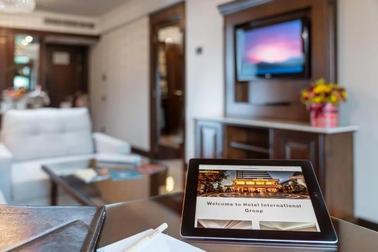1 Bedroom Double Suite with balcony