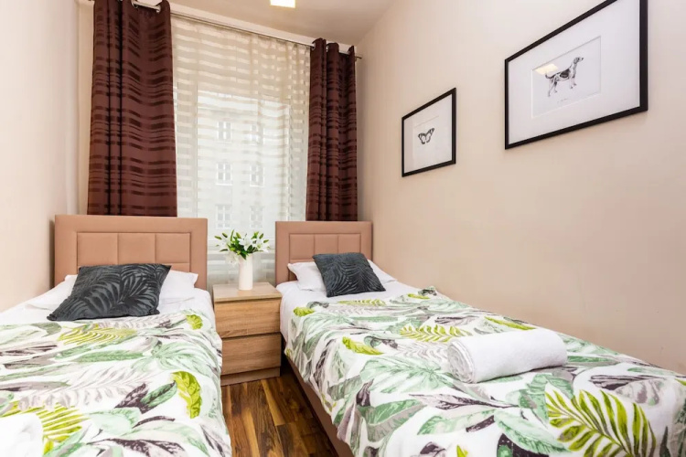 Apartments Warsaw Hoza by Renters