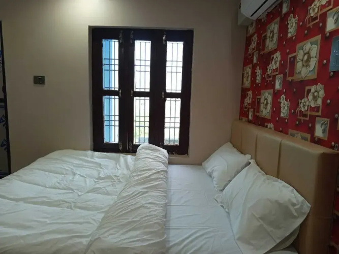 Hotel Dev Inn
