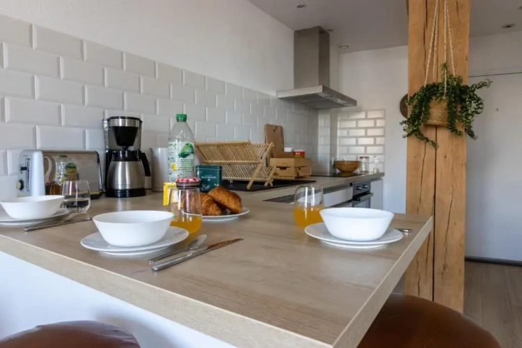 2 Bedrooms Apartment
