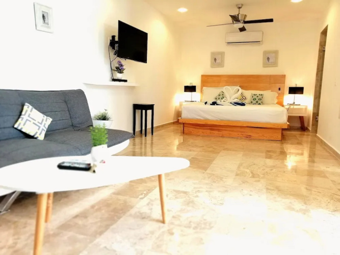 5th Coral Suites by Alex