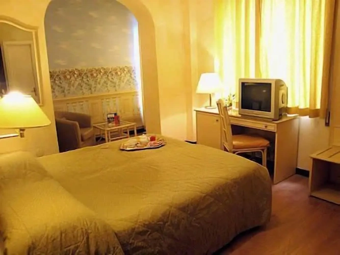 Standard Triple room with balcony