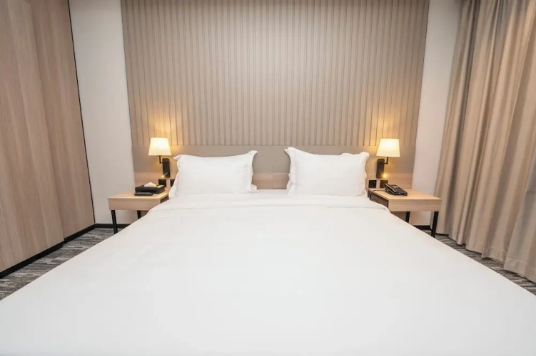 2 Bedrooms Quadruple Apartment
