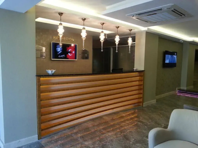 Hotel Grand Plus