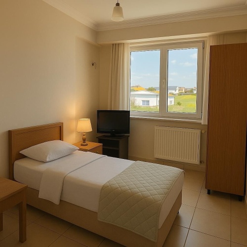 Classic Single room with balcony and with garden view