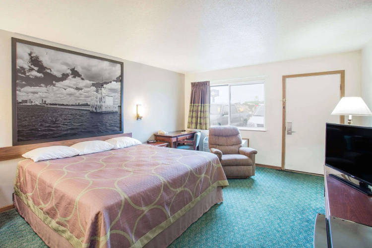 Super 8 By Wyndham Prairie Du Chien