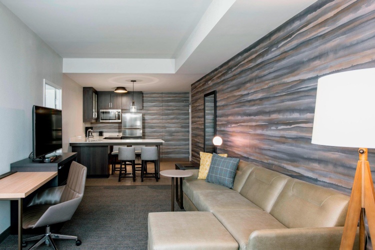 1 Bedroom Quadruple Suite