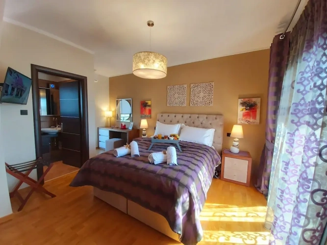 5 Bedrooms Villa with sea view