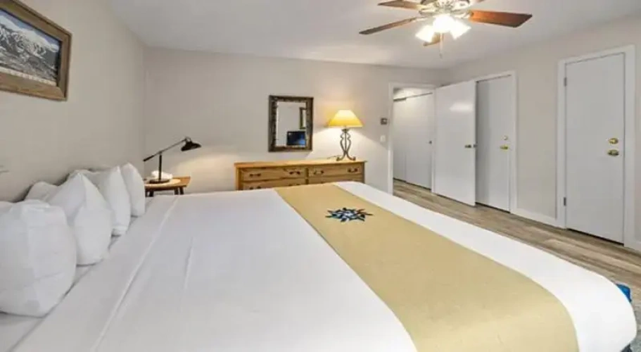 1 Bedroom Standard Double room with balcony