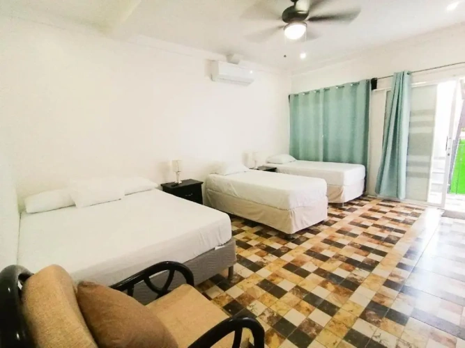Standard Triple room