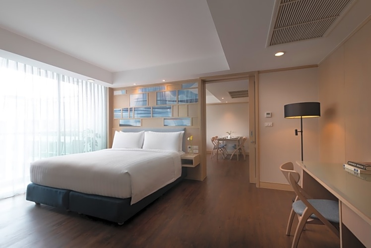 1 Bedroom Double Suite with garden view