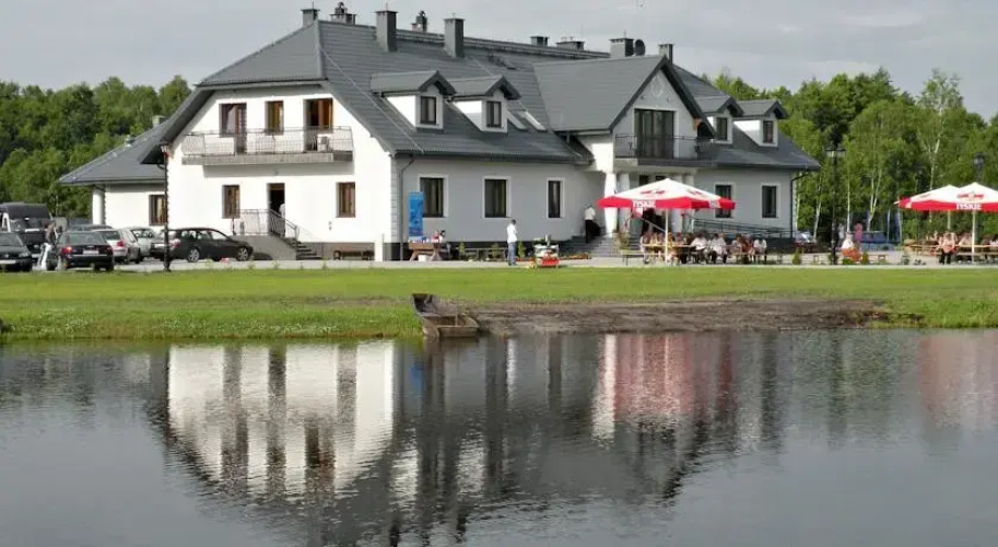 Dwór Nad Bugiem