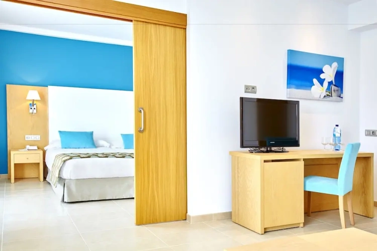 Standard Family room with balcony and with sea view