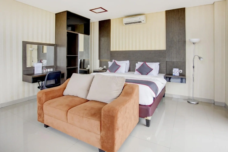 Quadruple Suite