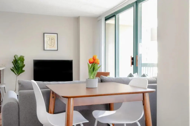Suite Home Chicago At Coast