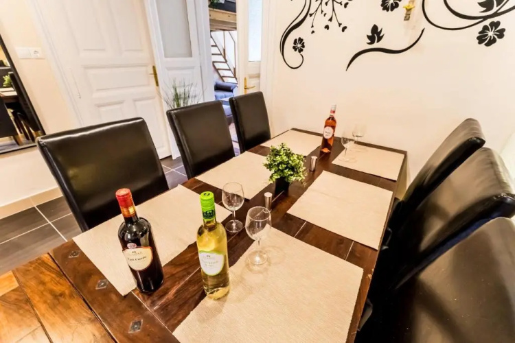 BpR A2 Downtown Comfy Apartment