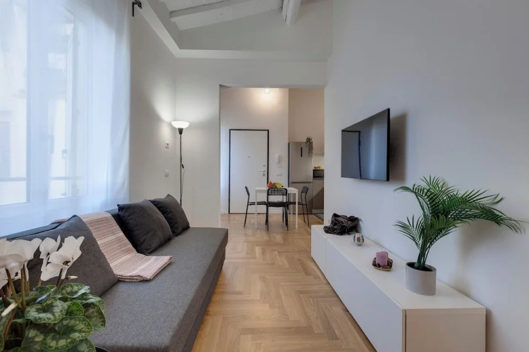 Apartment with balcony