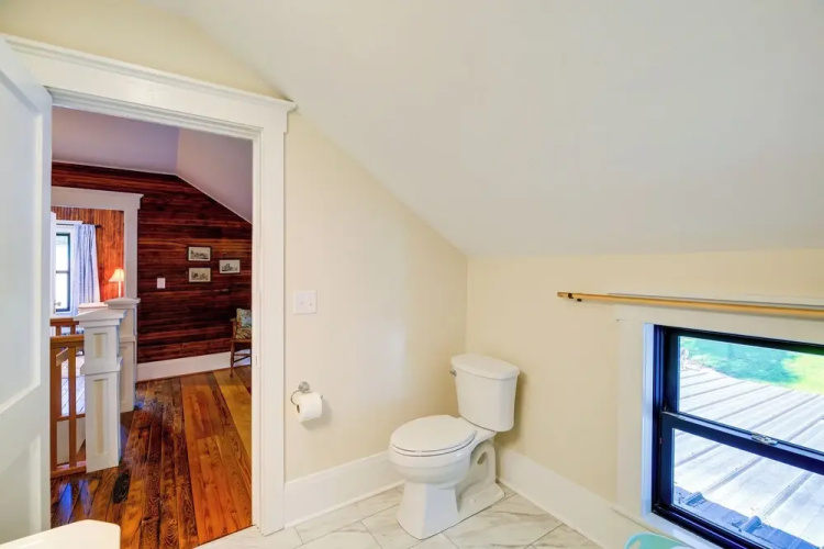 Stunning Damascus Vacation Rental w/ Fire Pit!