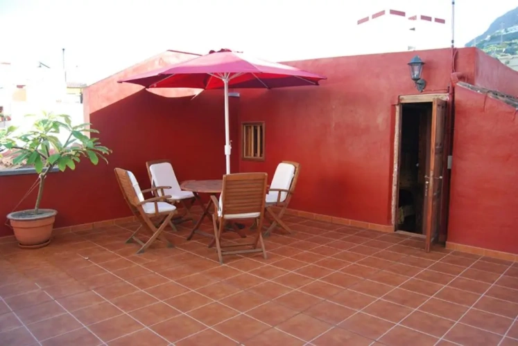 2 Bedrooms Cottage