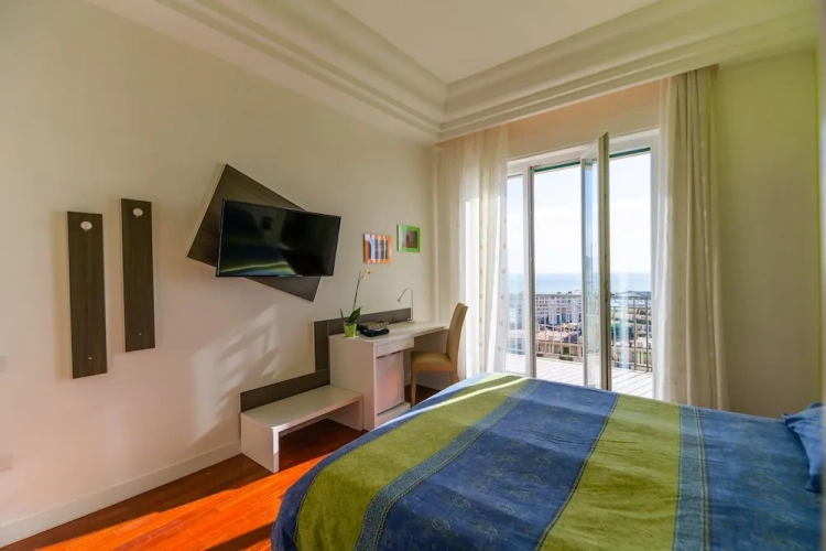 Standard room with balcony and with panoramic view