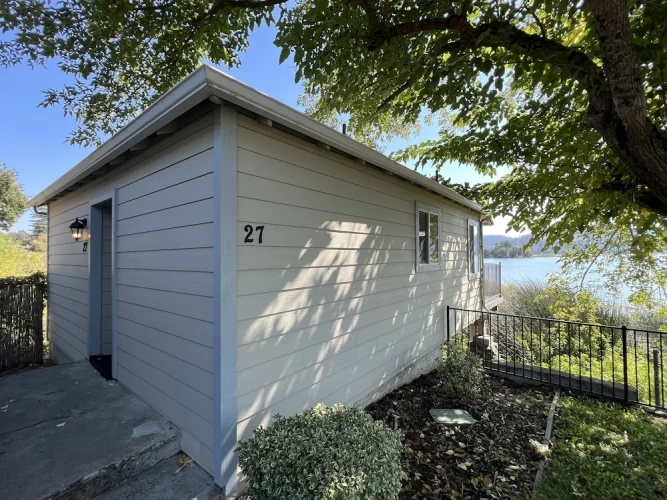 Double Cottage with balcony and with water view
