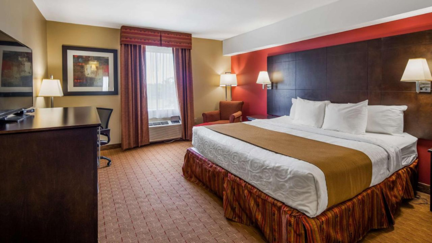 Best Western Plus Bowmanville photo 6