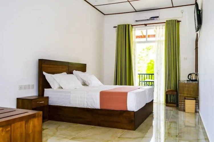 Deluxe Single room