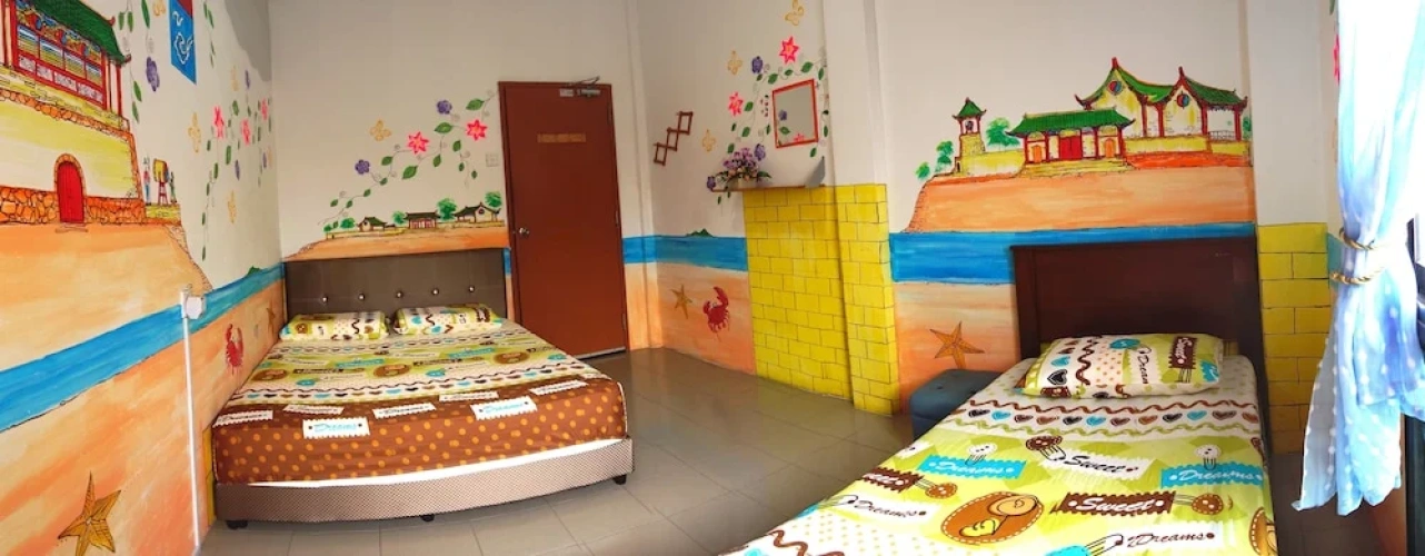 Standard Triple room