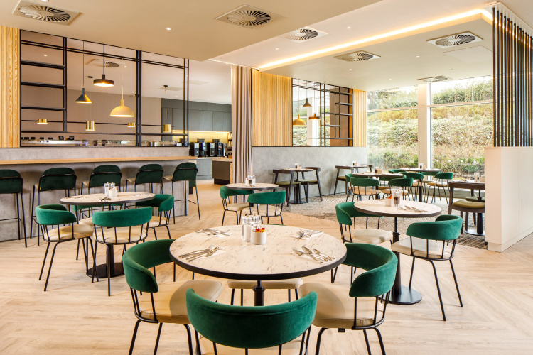 Holiday Inn Manchester Airport photo 31