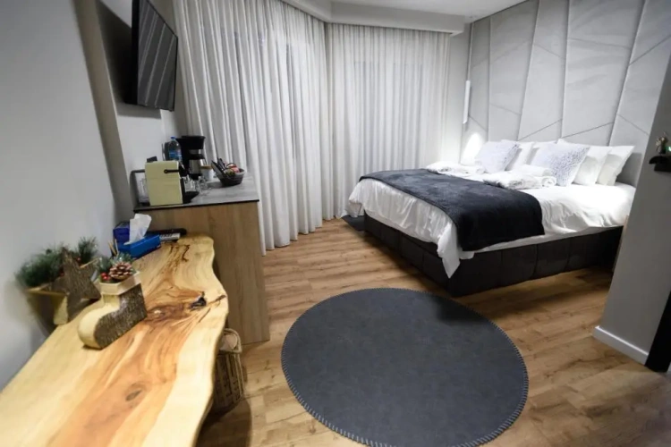 Superior Double room with partial sea view