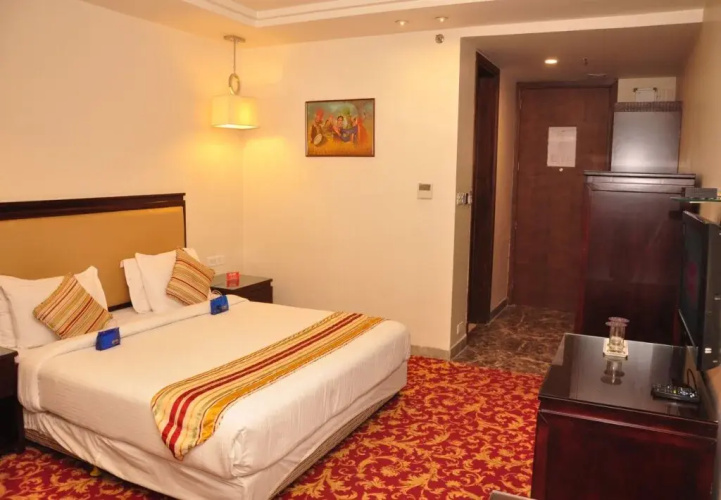 Oyo Premium Lawrence Road