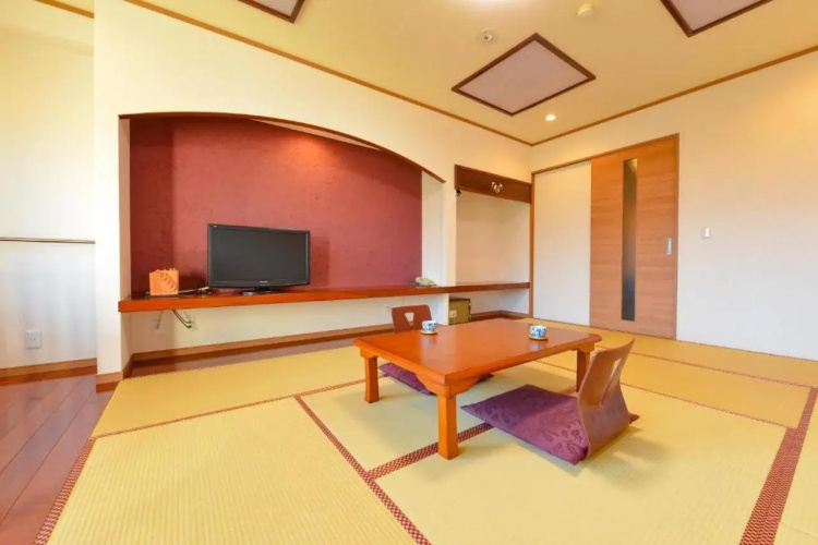 Ooedo Onsen Monogatari Hotel Shinko