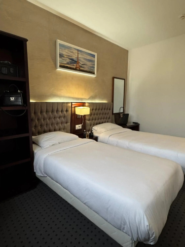Hotel Grand Paris