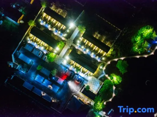 Xinyi Self-driving Camp Nalati East gate