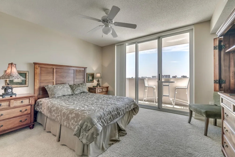 Barefoot Resort North Tower by Condo-World