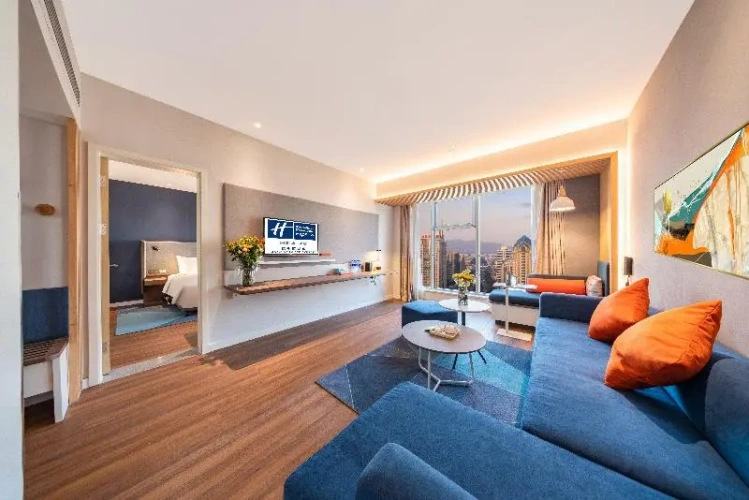 1 Bedroom Single Suite