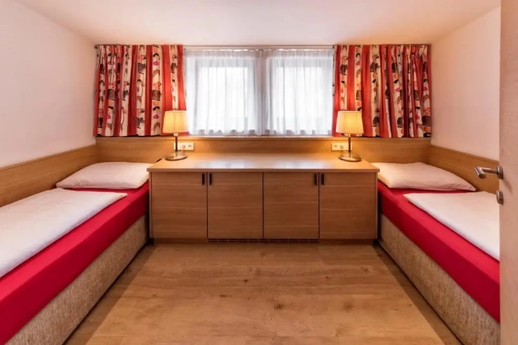 2 Bedrooms Double Suite