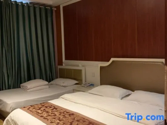 Standard Twin Family room