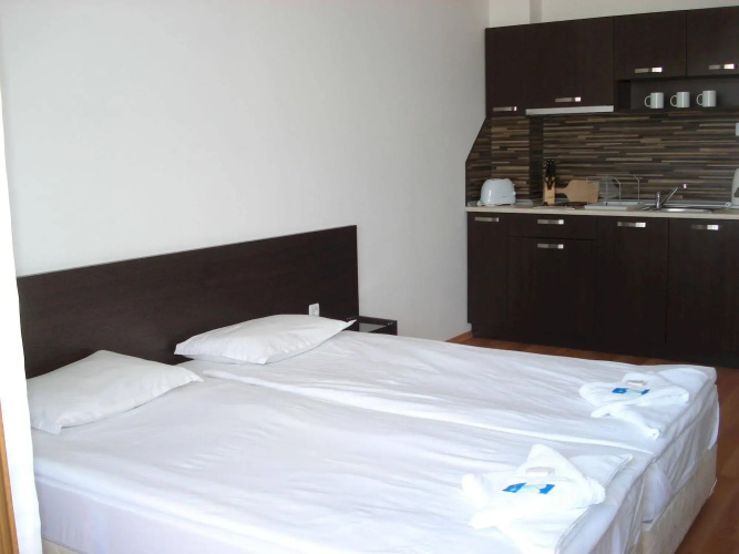 Apart-hotel Happy