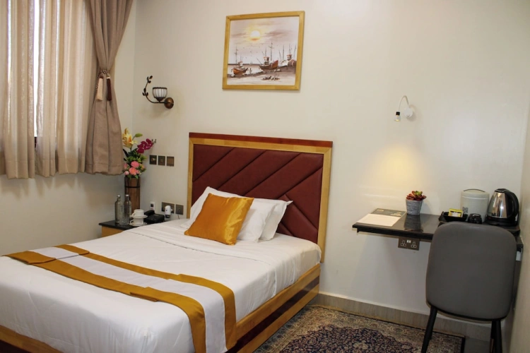 Deluxe Single room